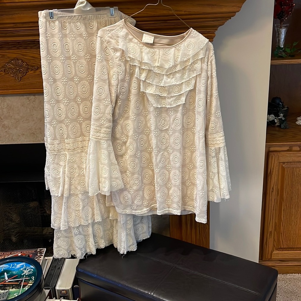 Cream zadie bs outfit.